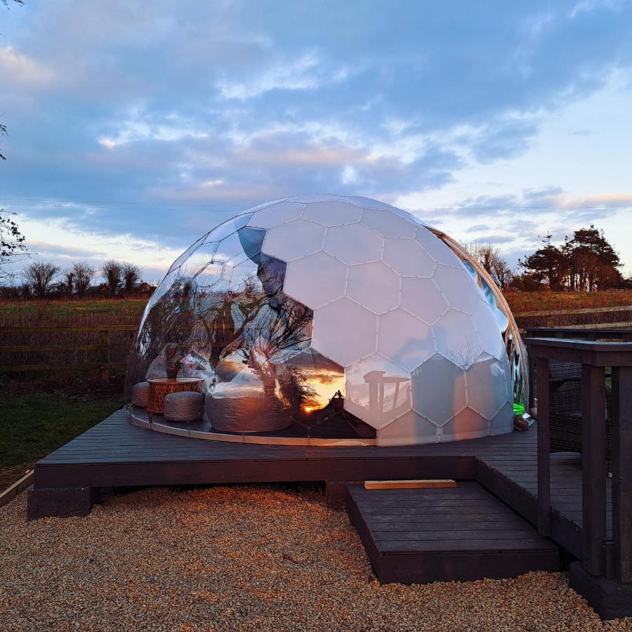 Luxury Glamping Dome With Views Of The Burren Vila Boston Exterior foto